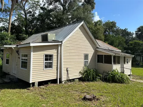 341 S Garfield Ave, Deland, FL 32724
