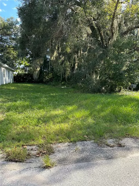 W Walts Avenue, Deland, FL 32724