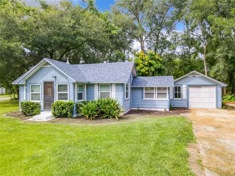 342 W Main St, Lake Helen, FL 32744