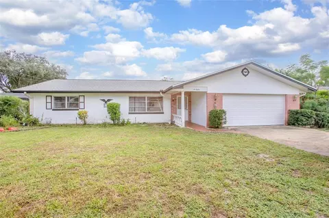 680 E Iris Dr, Orange City, FL 32763