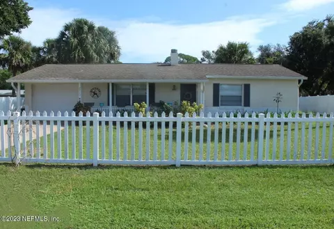 2713 Juniper Dr, Edgewater, FL 32141