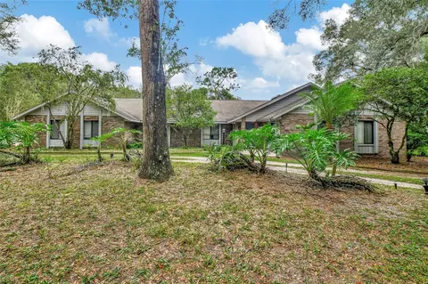 1915 Deerfoot Run Ct, Deland, FL 32720