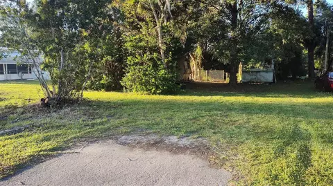 23947 Deer Rd, Astor, FL 32102