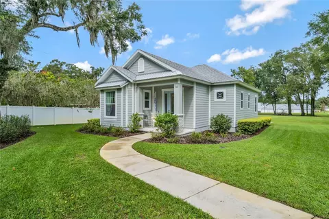904 Azalea Walk Cir, Deland, FL 32724