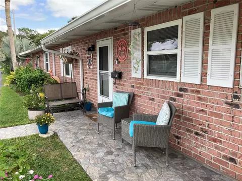 8 Fairway Ct #8, Deland, FL 32724