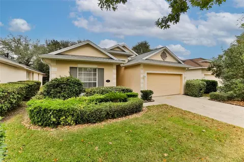 207 Foxglove Way, Deland, FL 32724