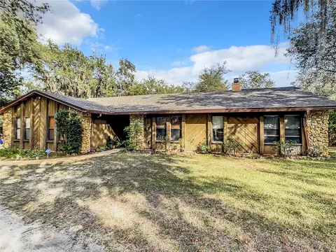 165 Oaklea Dr, Enterprise, FL 32725