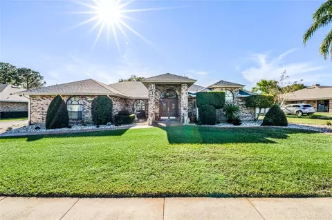 615 Moss Point Cove Ct, Debary, FL 32713