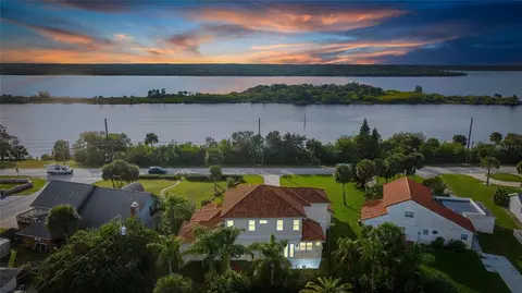 2571 John Anderson Dr, Ormond Beach, FL 32176 photo 1
