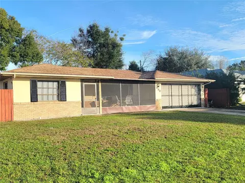 586 S Anchor Dr, Deltona, FL 32725