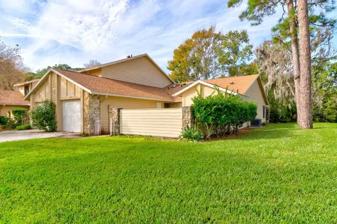 524 Brown Pelican Dr, Daytona Beach, FL 32119