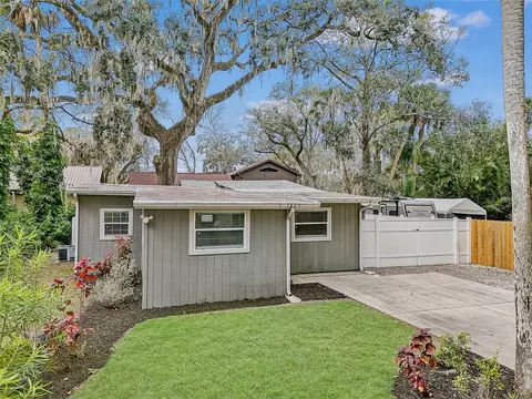 836 Orange Ave, Holly Hill, FL 32117