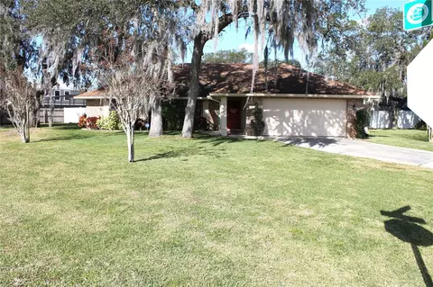 2390 Dumas Dr, Deltona, FL 32738