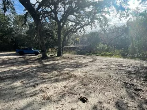 2888 W New York Ave, Deland, FL 32720