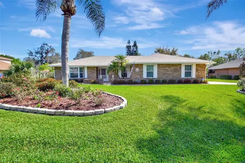 91 Spring Lake Dr, Debary, FL 32713