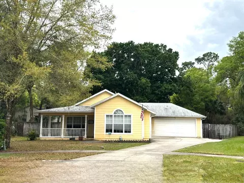 1066 Shady Hollow Dr, Deland, FL 32724