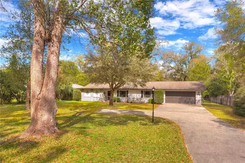 909 Mercers Fernery Rd, Deland, FL 32720