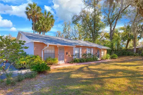 221 N Adelle Ave, Deland, FL 32720