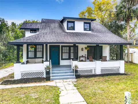 424 W Church St, Deland, FL 32720