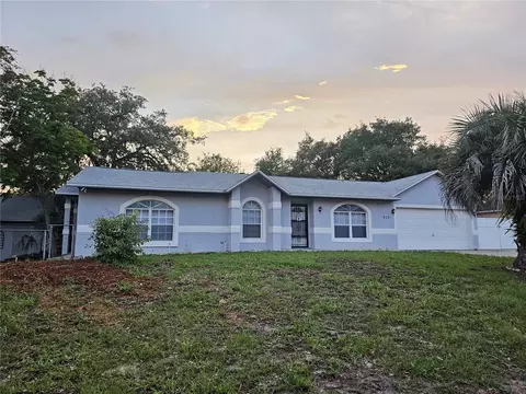 810 Courtland Blvd, Deltona, FL 32738
