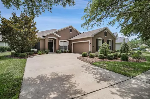 1111 Heron Point Way, Deland, FL 32724