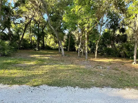 1 St, Osteen, FL 32764