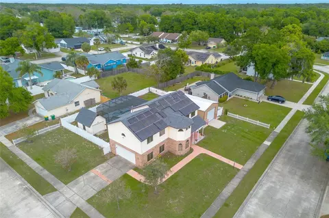 411 Berwick Cir, Deland, FL 32724