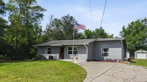 1822 5th Ave, Deland, FL 32724
