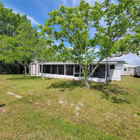 114 Virginia St, Crescent City, FL 32112