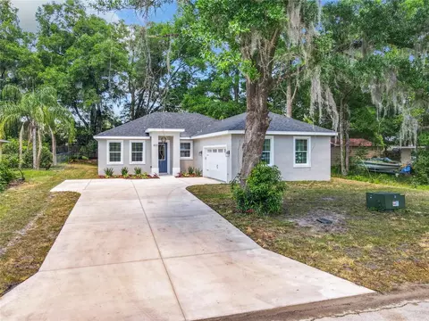 423 W Hogle Ave, Deland, FL 32720