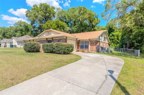 1645 S High St, Deland, FL 32720