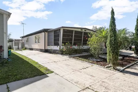 126 Palm Dr, Debary, FL 32713