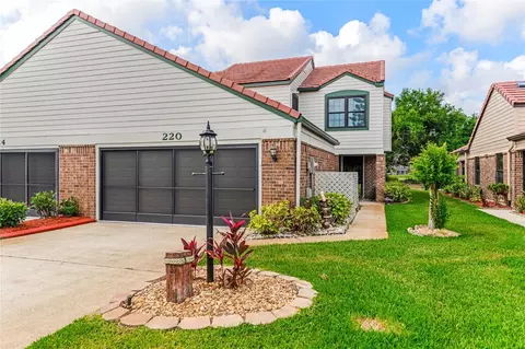 220 Palm Sparrow Ct, Daytona Beach, FL 32119
