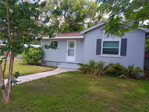 1002 W Church St, Deland, FL 32720