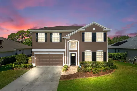 512 Lakewood Dr, Oldsmar, FL 34677