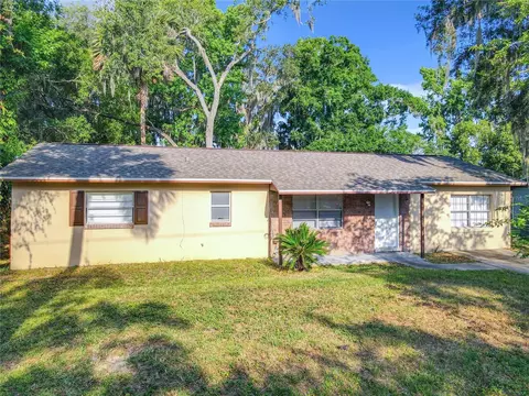 1522 Center St, Deland, FL 32720