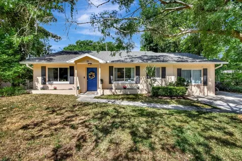 13 S University Cir, Deland, FL 32724