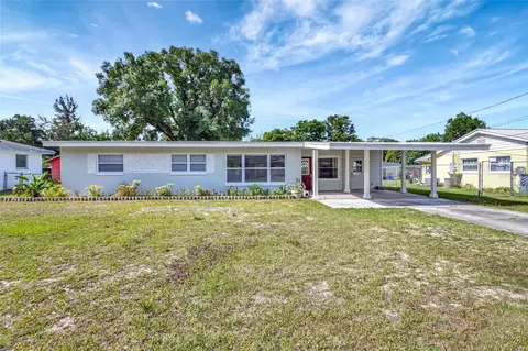 908 E Church St, Deland, FL 32724