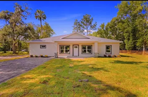 1650 Caroline Dr, Pierson, FL 32180