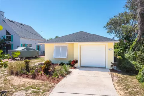134 Avalon Dr #A, Ormond Beach, FL 32176
