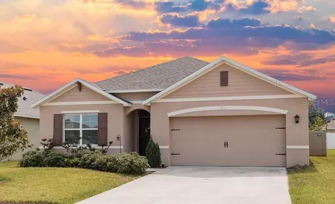 333 Pitch Pine Dr, Debary, FL 32713