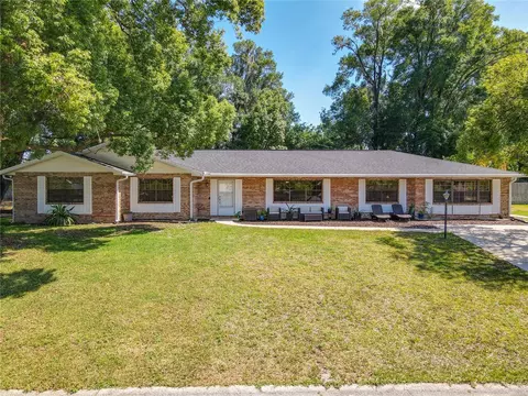 1132 Valley View Ln, Deland, FL 32720