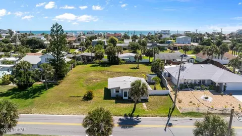 3943 S Peninsula Dr, Port Orange, FL 32127