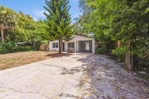 1637 Carmen Ave, Daytona Beach, FL 32117