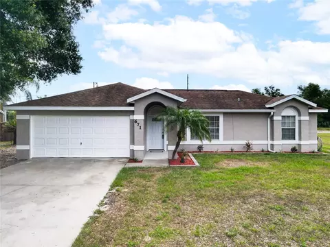 671 Stallings Ave, Deltona, FL 32738
