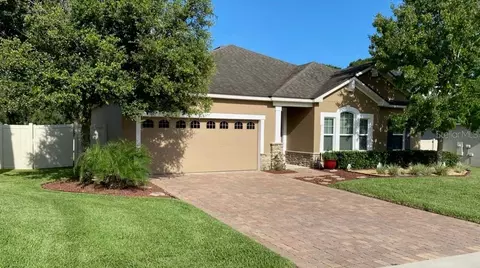 2377 Oxmoor Dr, Deland, FL 32724