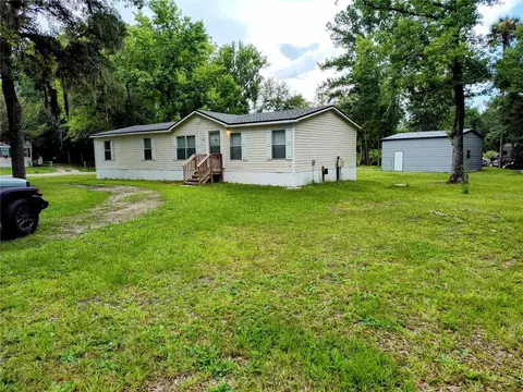 23923 River Rd, Astor, FL 32102