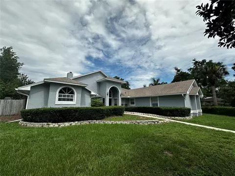 2084 Tournament Dr, Apopka, FL 32712