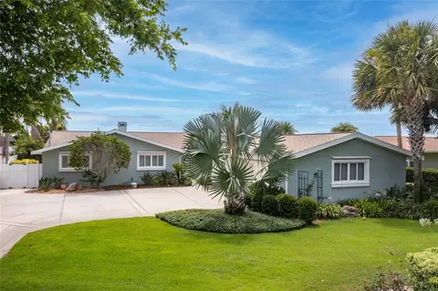 420 Riverside Dr, Ormond Beach, FL 32176