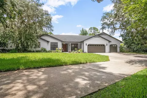 806 Bay Tree Cir, Deland, FL 32724